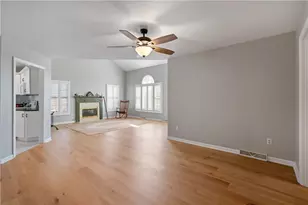 8116 Palomino Dr, South Fayette, PA 15017 - Photo 6