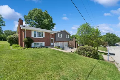 5 Waverly Dr, Greensburg, PA 15601 - Photo 2