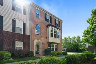 601 Pointe View Dr, Adams Township, PA 16046 - Photo 2