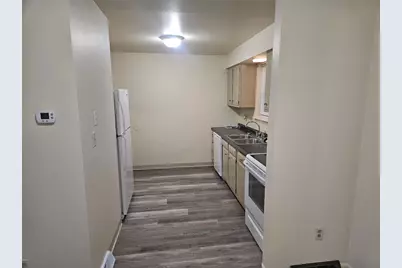909 Chapel Rd #8, Center Township, PA 15061 - Photo 2