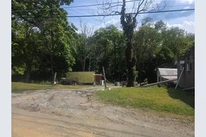 359 Ewing St, Meadowlands, PA 15347 - Photo 6