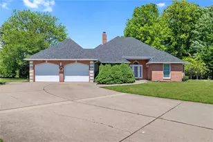111 Saddle Brook Cir, Meridian, PA 16001 - Photo 2