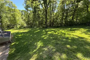 526 E River Rd, Mahoning Township, PA 16116 - Photo 4