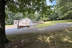 526 E River Rd, Mahoning Township, PA 16116 - Photo 8