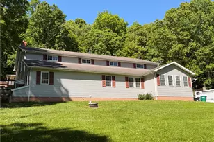 526 E River Rd, Mahoning Township, PA 16116 - Photo 4