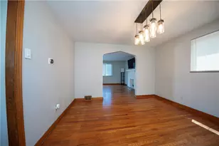1504 Greentree Rd, Scott Township, PA 15220 - Photo 12