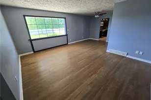 740 S Keel Ridge Rd, Hermitage, PA 16148 - Photo 8