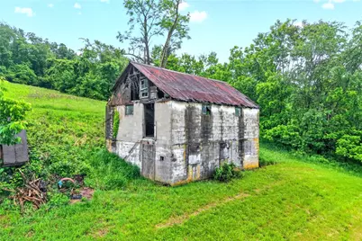 900 Washington Road, South Strabane, PA 15301 - Photo 10