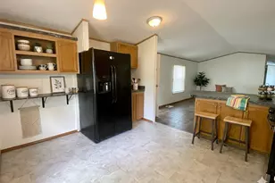 139 Lambert Ln, Hempfield Township, PA 15601 - Photo 4