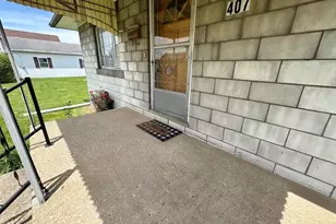 407 Vine St, Connellsville, PA 15425 - Photo 2