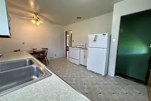 407 Vine St, Connellsville, PA 15425 - Photo 22