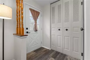 264 Scott Ln, Peters Township, PA 15367 - Photo 2