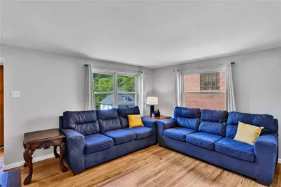 1117 Broughton Rd, South Park, PA 15236 - Photo 6