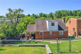 1117 Broughton Rd, South Park, PA 15236 - Photo 34