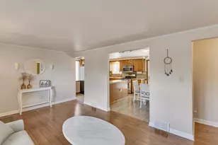 414 Audrey Dr, Pittsburgh, PA 15236 - Photo 8