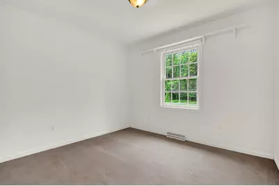 104 Maplewood Ave, Carmichaels-Cumberland, PA 15320 - Photo 20