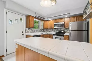 270 Roycroft Ave, Pittsburgh, PA 15234 - Photo 10
