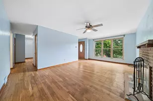 270 Roycroft Ave, Pittsburgh, PA 15234 - Photo 4