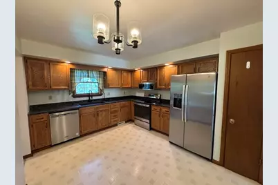 200 Bonita Dr, Hempfield Township, PA 15601 - Photo 6