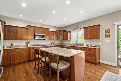 320 Hedgerow Dr, Peters Township, PA 15367 - Photo 14