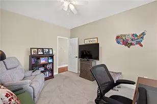 320 Hedgerow Dr, Peters Township, PA 15367 - Photo 18
