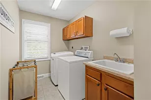 320 Hedgerow Dr, Peters Township, PA 15367 - Photo 30