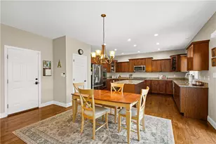 320 Hedgerow Dr, Peters Township, PA 15367 - Photo 12