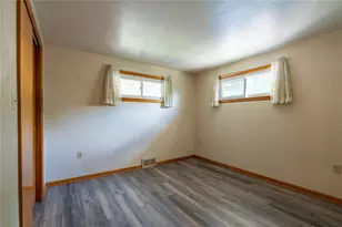 135 Lake Dr, Elizabeth Twp/Boro, PA 15037 - Photo 8