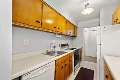 55 Highland Rd #205, Bethel Park, PA 15102 - Photo 14