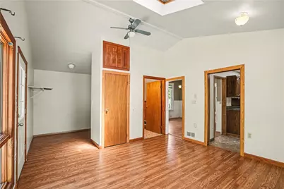 511 Portersville Rd, Perry Township, PA 16117 - Photo 14