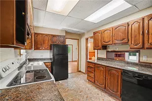 511 Portersville Rd, Perry Township, PA 16117 - Photo 8