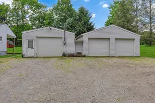 106 Davis Ln, New Sewickley Township, PA 15042 - Photo 8