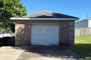 902 Central Dr, New Eagle, PA 15067 - Photo 6