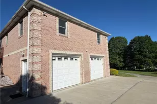 902 Central Dr, New Eagle, PA 15067 - Photo 34