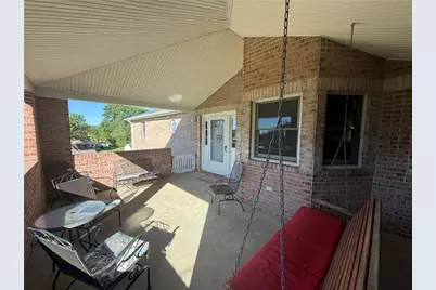 902 Central Dr, New Eagle, PA 15067 - Photo 32