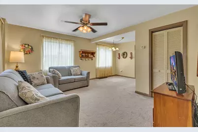 2024 Circle Dr, Hopewell Township, PA 15001 - Photo 6