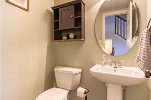 101 Castle View Dr, Kennedy Township, PA 15136 - Photo 10