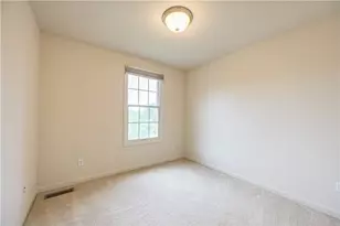 101 Castle View Dr, Kennedy Township, PA 15136 - Photo 18