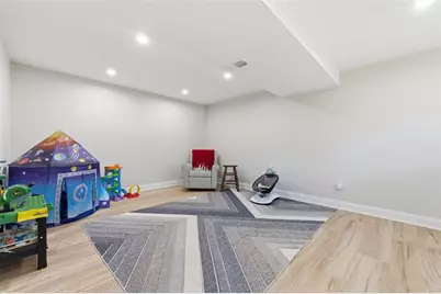 208 Parkwood Circle, Cecil, PA 15317 - Photo 24