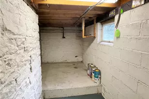 1190 Leeds Ave, Monessen, PA 15062 - Photo 44
