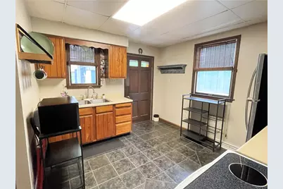 1190 Leeds Avenue, Monessen, PA 15062 - Photo 10