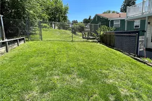 1190 Leeds Ave, Monessen, PA 15062 - Photo 40