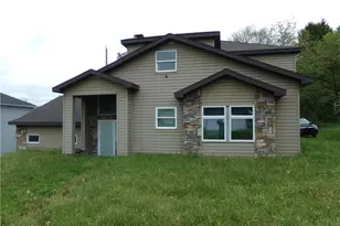 125 Church St, Jenner Township, PA 15546 - Photo 2
