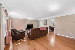 531 Stirrup Dr, Hempfield Township, PA 15601 - Photo 4