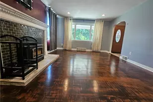 19 Woodrow St, Twp of But NE, PA 16045 - Photo 6