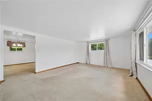 40 Peters Rd, Hempfield Township, PA 15601 - Photo 8