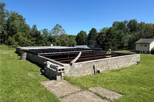 1375 Fayette, Donora, PA 15033 - Photo 6