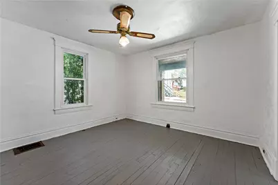 228 W 4th St, Greensburg, PA 15601 - Photo 8