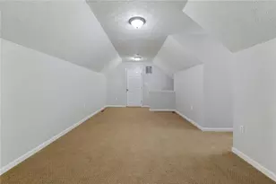 714 Spencer Woods Dr, Pittsburgh, PA 15116 - Photo 26