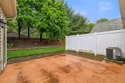 714 Spencer Woods Drive, Pittsburgh, PA 15116 - Photo 28